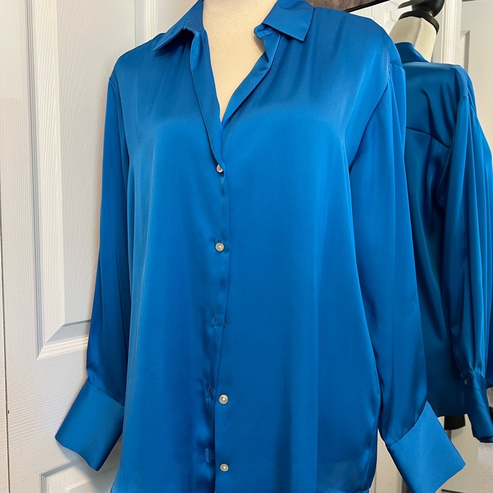 Zara Blue Button Down Shirt with Notched Collar and Cuffed Sleeves